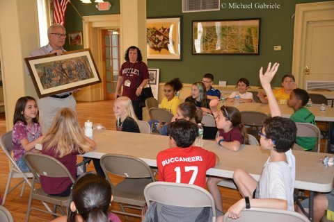 Washington School students tour musuem, Photo by Michael Gabriele