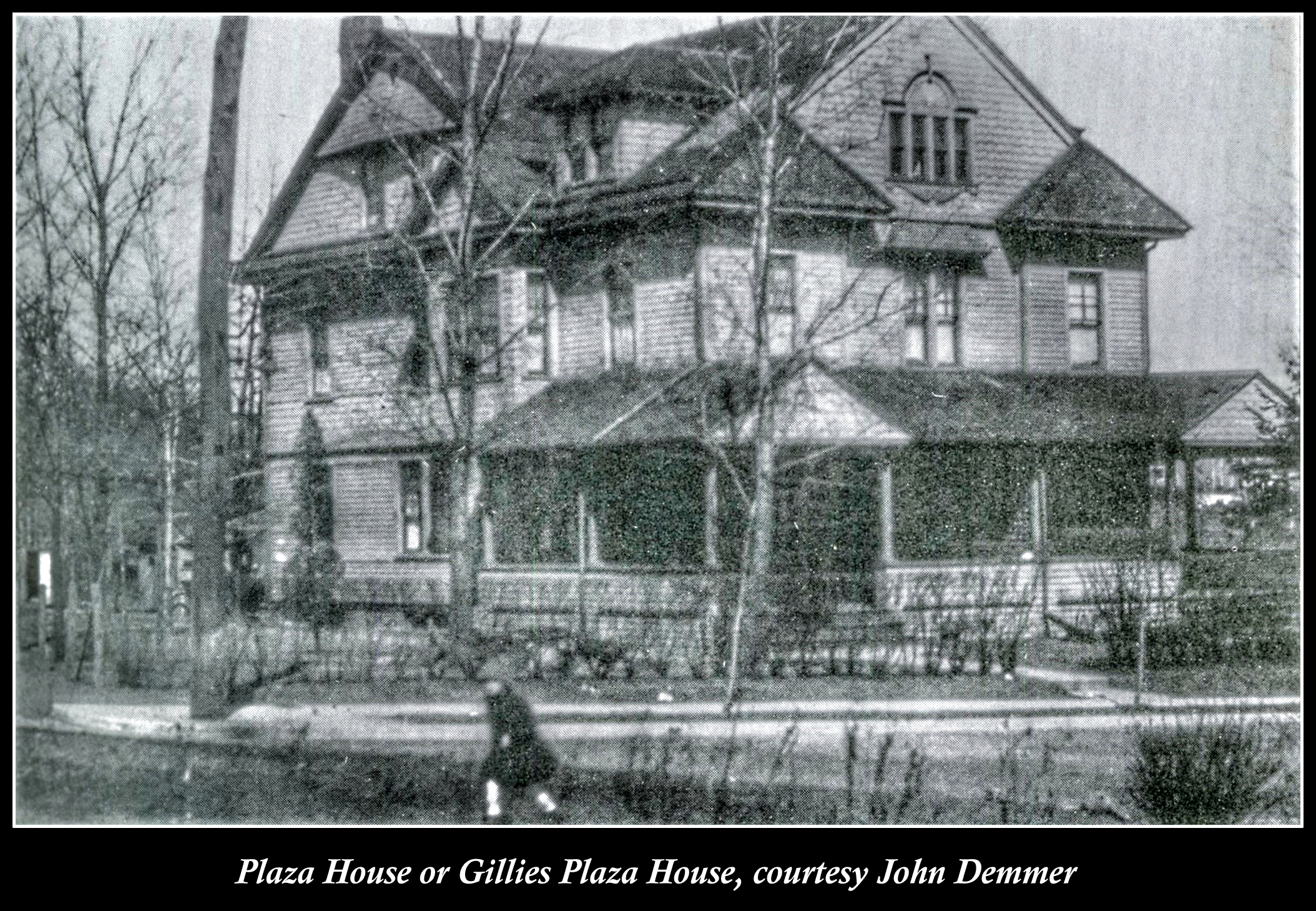 Plaza House